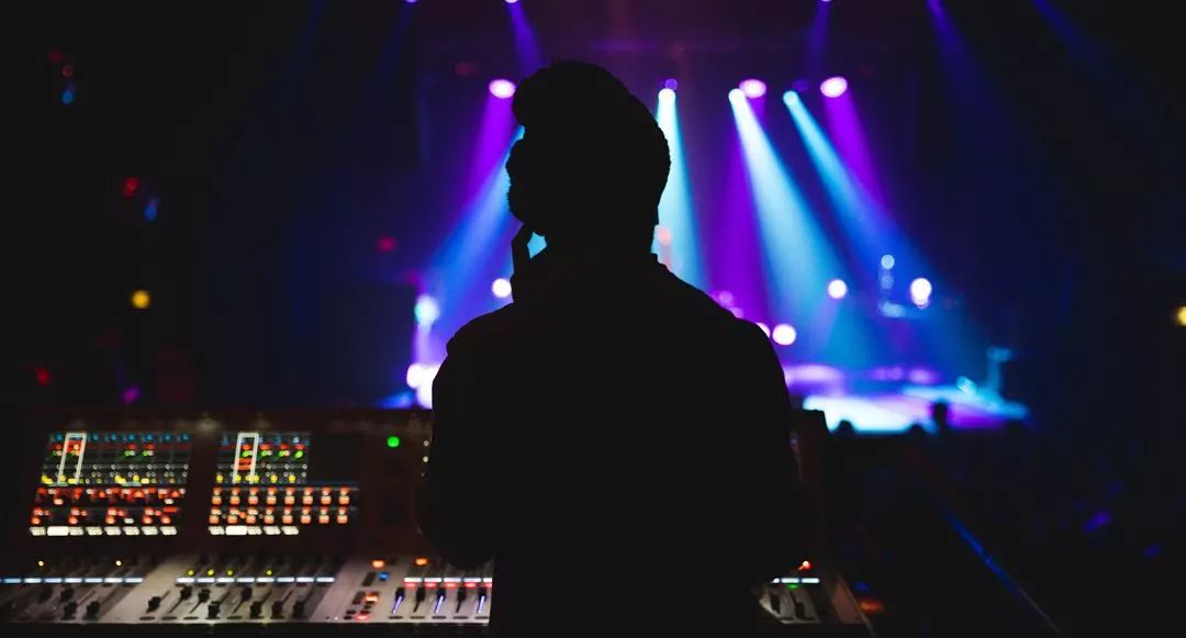 Bose Pro ShowMatch?獲國(guó)際大牌音響工程師Ethan Carlson好評(píng) Bose Pro ShowMatch?獲國(guó)際大牌音響工程師Ethan Carlson好評(píng)