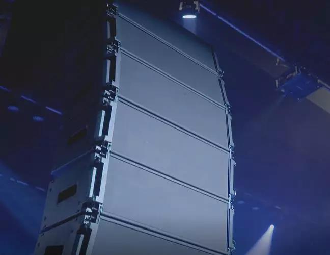 Celebrity Theatre 采用Bose ShowMatch對(duì)劇院內(nèi)擴(kuò)聲系統(tǒng)進(jìn)行更新 Celebrity Theatre 采用Bose ShowMatch對(duì)劇院內(nèi)擴(kuò)聲系統(tǒng)進(jìn)行更新