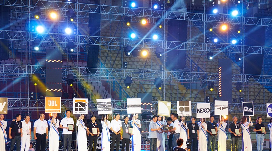 Reyn Audio音響,演出音響,大型音響,音響系統(tǒng) Reyn Audio音響,演出音響,大型音響,音響系統(tǒng)