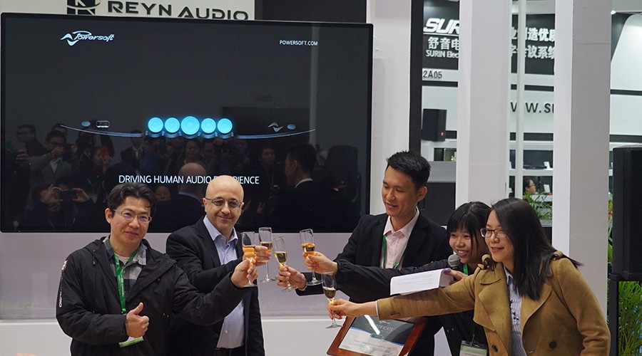 POWERSOFT 與 REYN AUDIO授權(quán)儀式 POWERSOFT 與 REYN AUDIO授權(quán)儀式