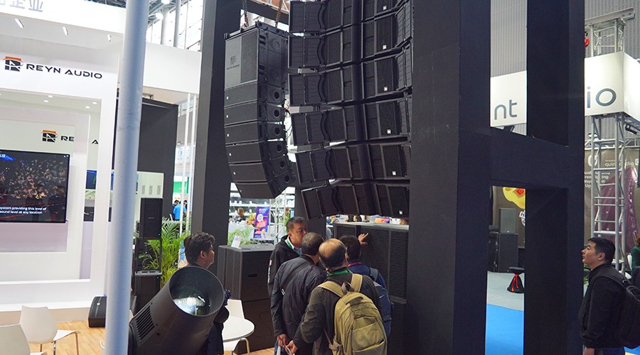 展會(huì)現(xiàn)場(chǎng) 展會(huì)現(xiàn)場(chǎng)