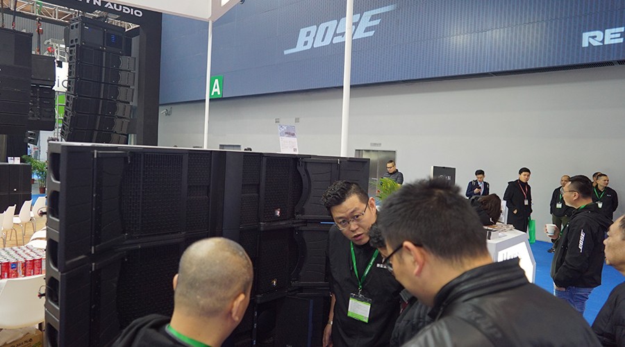 展會(huì)現(xiàn)場(chǎng) 展會(huì)現(xiàn)場(chǎng)