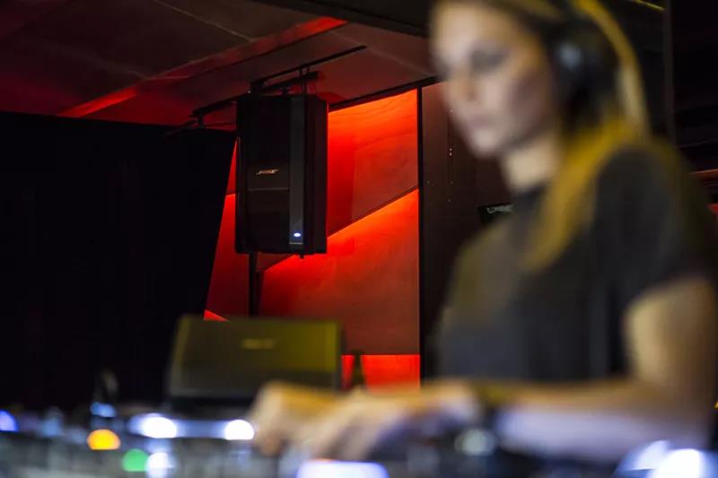 Bose Pro PA系列,便攜式音響,bose酒吧音響,Bose F1 Model 812揚(yáng)聲器 Bose Pro PA系列,便攜式音響,bose酒吧音響,Bose F1 Model 812揚(yáng)聲器