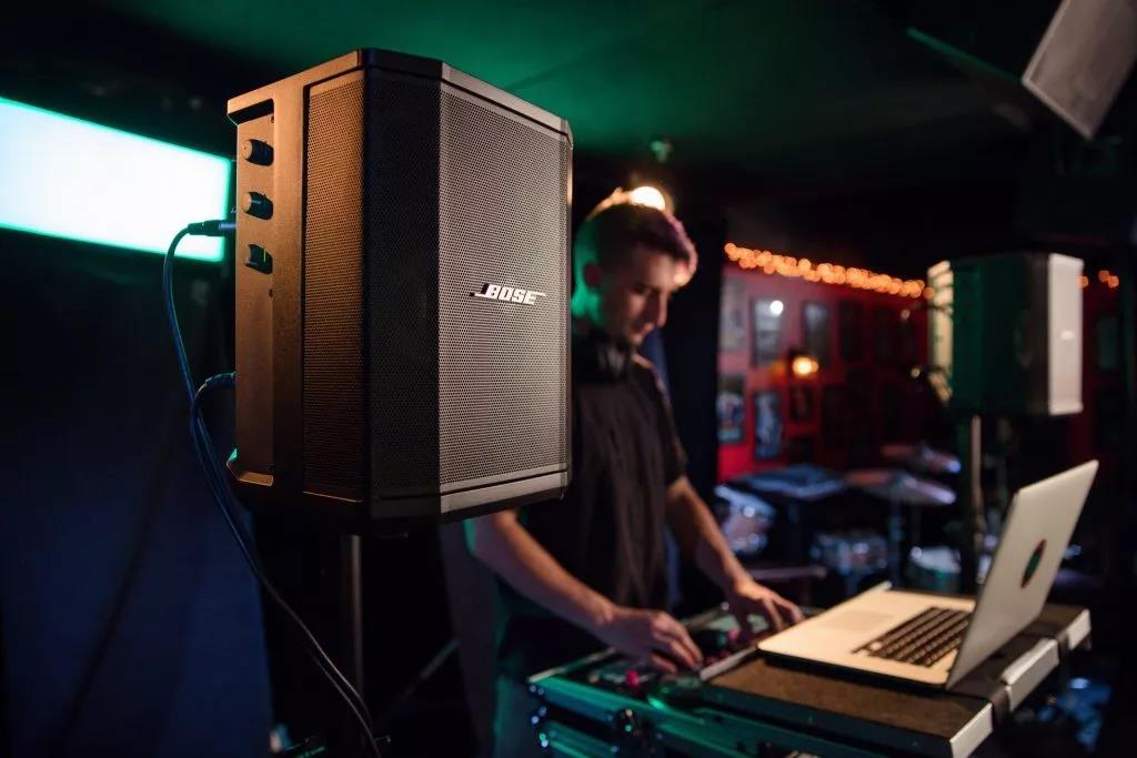 Bose Pro PA系列,便攜式音響,bose酒吧音響,Bose F1 Model 812揚(yáng)聲器 Bose Pro PA系列,便攜式音響,bose酒吧音響,Bose F1 Model 812揚(yáng)聲器