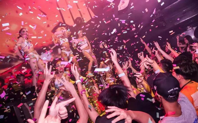 音響系統(tǒng),專業(yè)音響,boss音響,博士音響,酒吧音響工程,廣州酒吧