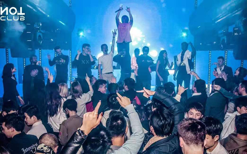 音響系統(tǒng),專業(yè)音響,boss音響,博士音響,酒吧音響工程,廣州酒吧