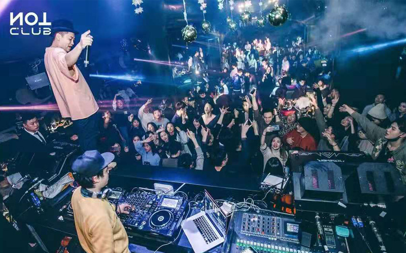 音響系統(tǒng),專業(yè)音響,boss音響,博士音響,酒吧音響工程,廣州酒吧