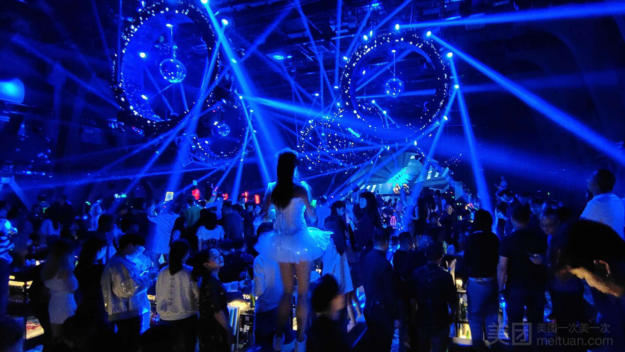 酒吧音響配置 酒吧音響配置