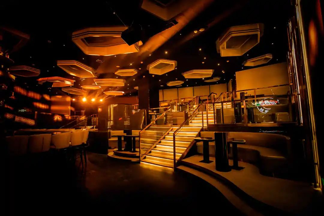 LOBO ivehouse,d&b音響